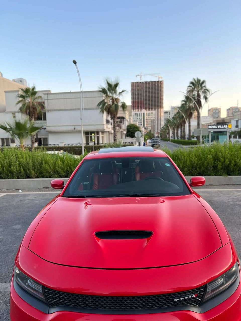 سلام عليكم 📍🪬
جارجرGT جيتي خليجي شركه هارلم 
الموديل 2019  (خليجي)  لون احمر مميز 
العداد: 85 الف 
سياره جديده بمعنى الكلمه    
رقم اربيل بسمي تحويل مباشر
المحرك : V6.  3.6L 
سياره جديده بمعنى الكلمه 
اي نقص ما بيهه ترايه مال زيروو
المواصفات فول داخل جلد  بلادي 
شاشه كبيرة مع نظام ملاحة GPS 
سستم صوت الپاين مع سماعات پريميوم 
فتحة سقف (سلايد) 
مقاعد جلد رياضية لونين 
 مقعد السائق كهربائي 
 حساسات مع مانع تصادم خلفي . 
 تشغيل عن بعد 
 ستيرن كهربائي 
 محدد سرعة 
 تلفون بلوتوث 
 كاميرا خلفية 
 مرايا متحسسة للاضاءة العالية 
 كير شفتر بالستيرن 
 دخول ذكي (بصمة)
ً
السعر 275
***********
