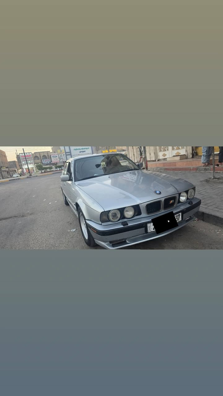 السلام عليكم
BMW ,530, سلندر8 
رقم دهوك السياره بأسمي تحويل سريع السعر 65 ورقه للاستفسار الاتصال بالرقم ***********

