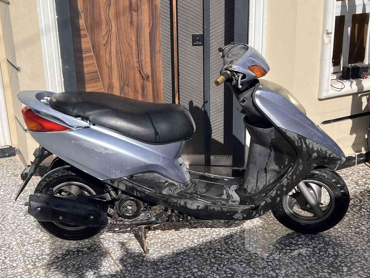 السلام عليكم
دراجه بريز للبيع مكاني بغداد البلديات 

السعر 600

الدراجه نضيفه 100‎%‎
***********
