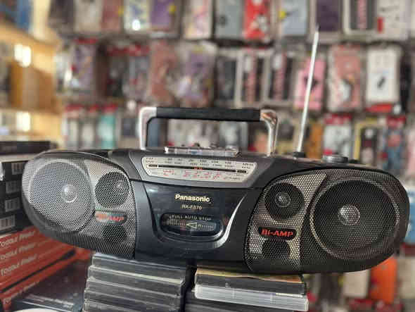 شغال ونضيف فول
مكاني بغداد الجديده
***********
