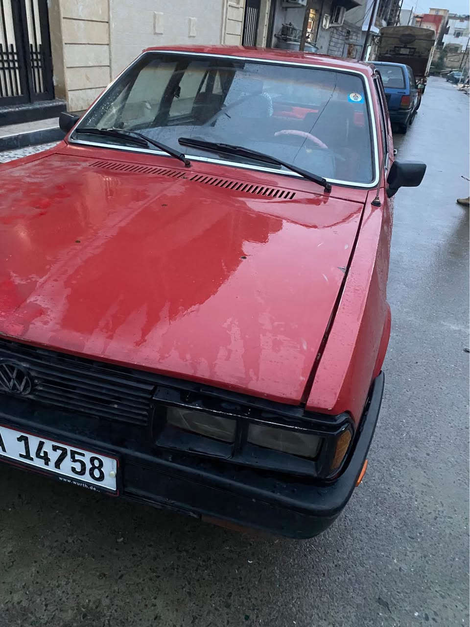 برزيلي موديل 1986 رقم دولي هزه جديده بسمي 
طخم تيات وطخم امامي وخلفي نضيف 
مصبوغه جماليه دخل جديد مال شركه شرط محرك 
السعر 21
موكلف بل نشر التوصل. عل الرقم ***********
*********** موصل, نينوى
