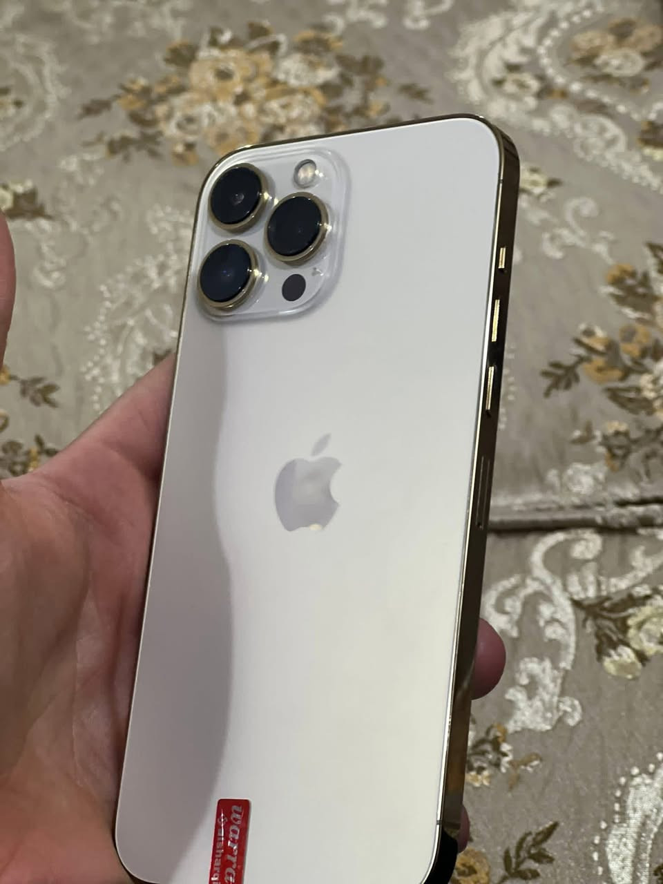 السلام عليكم أيفون ١٣برو ماكس لوك جديد الجهاز بطاري ٨٧مامفتوح وتر  لون ذهبي. نضافة ١٠٠٪؜ السعر  450 
***********
