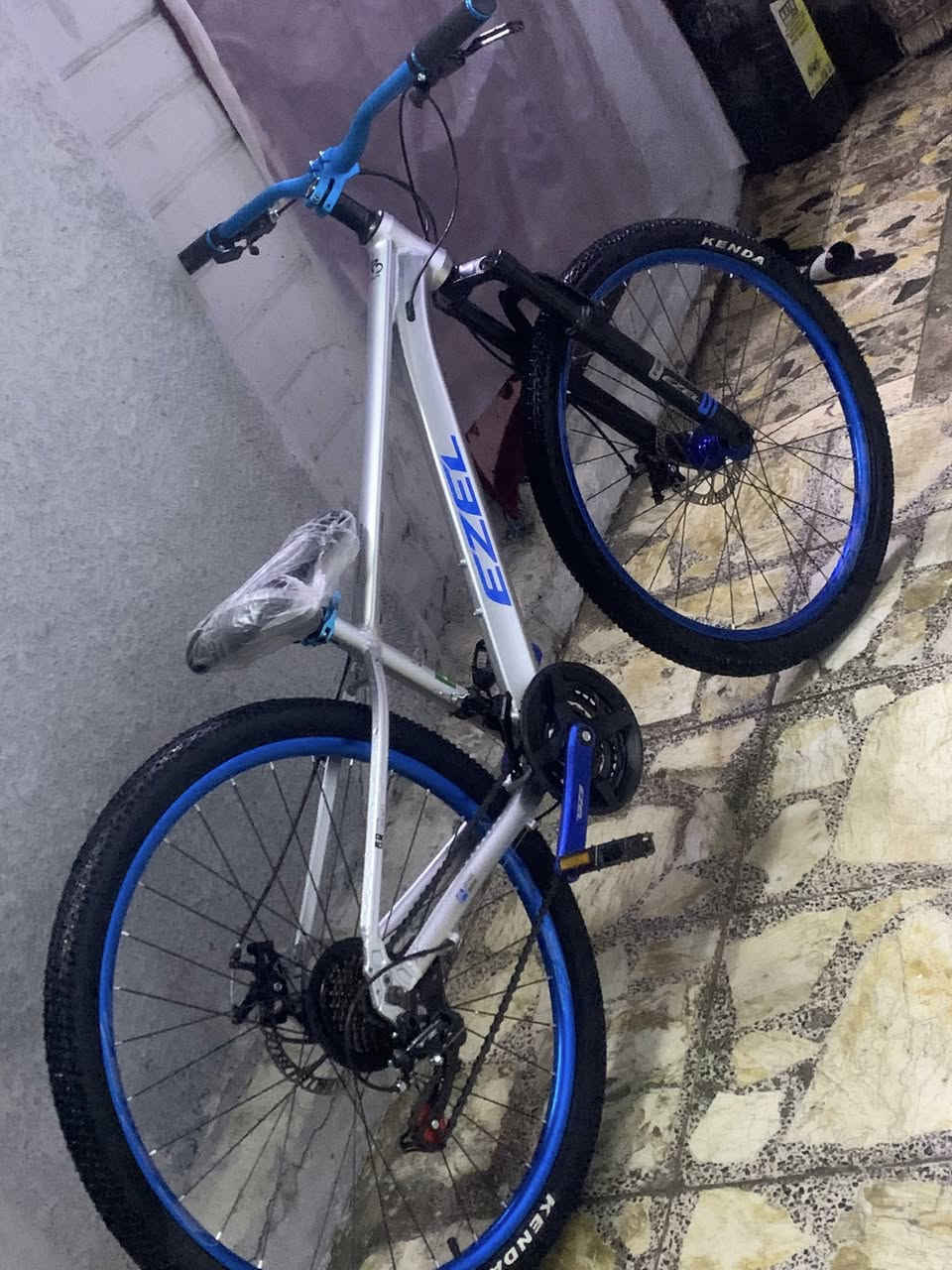 سلام عليكم بايك برازيلي🇧🇷
شركة EZEL
دبلات شغالات 
ومكاين الصوت طربب 
ويا چاملغات امامي وخلفي وفسفورات 
مكاين سبع نمر ويم البايدر 3 نمر✈️
السعر 170 
العنوان بغداد الدوره ابو دشير


**إذا كنت صاحب هذا الإعلان وتريد حذفه لأي سبب، رجاءا أرسل رسالة إلى الدعم الفني**