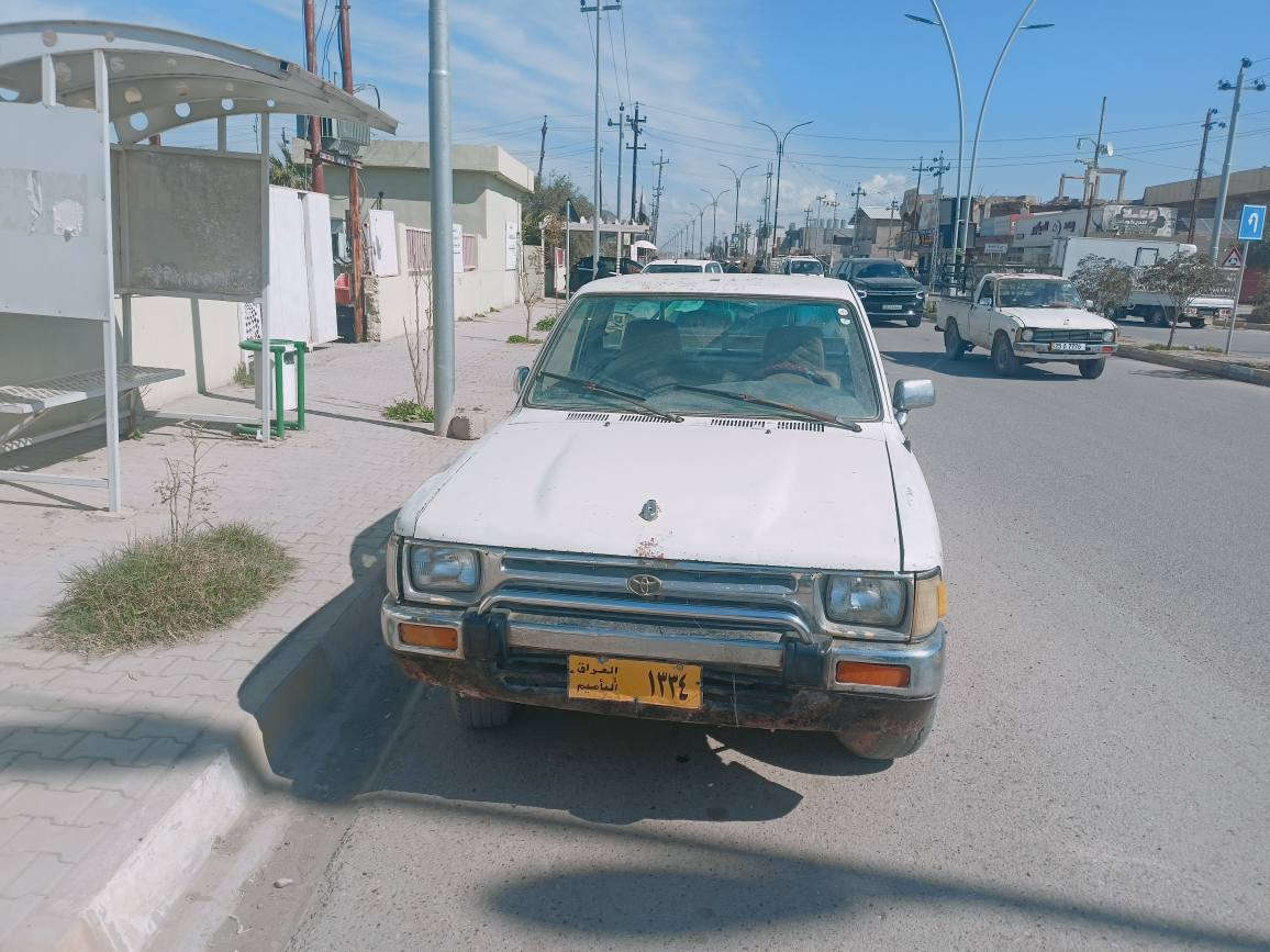 السلام عليكم ورحمة الله وبركاته للبيع موديل 92 سياره جديده مال جناي تايرات جديد صدره جديد محرك جديد بدون صبغ رقم كركوك العنوان الحويجه *********** اكر, نينوى
