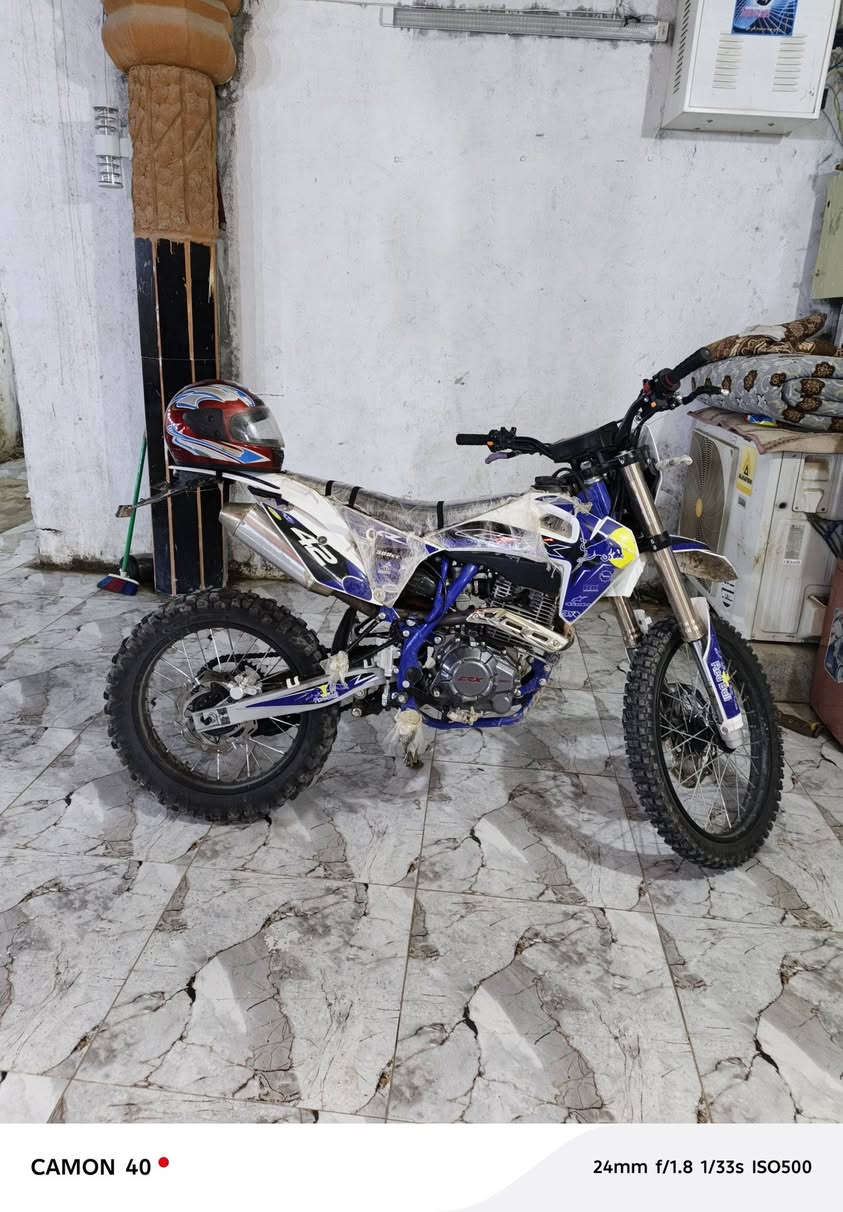 السلام عليكم درجةcrx للبيع موديل 25 محرك 300cc أوراق كامله المكان ديالى الخالص التحويله السعر 1450وبيها مجال الرقم ***********
