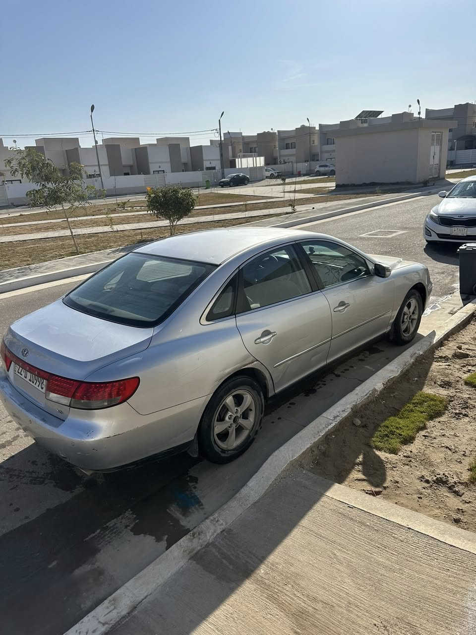 السلام عليكم
للبيع أزيرا 

3300 

2008 

السياره رقم جديد وهزه بشهر ٨ وب اسمي السنويه 

حدايده كلها جديده وكامله مكمله السياره 

مكان كربلاء
***********

سعر 85 وبيها مجال حك الجيه
