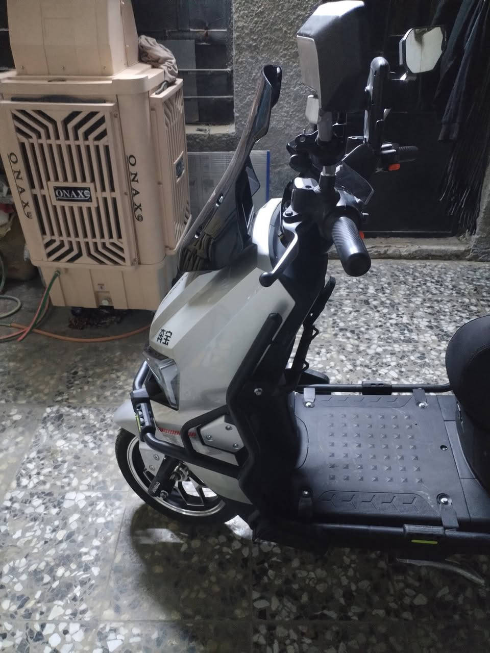 السلام عليكم دراجة صاعقة 2025 6 بطاريات دراجة نظيفة السعر مليون وخمسين ألف العنوان الحسينية رقم الهاتف ***********
