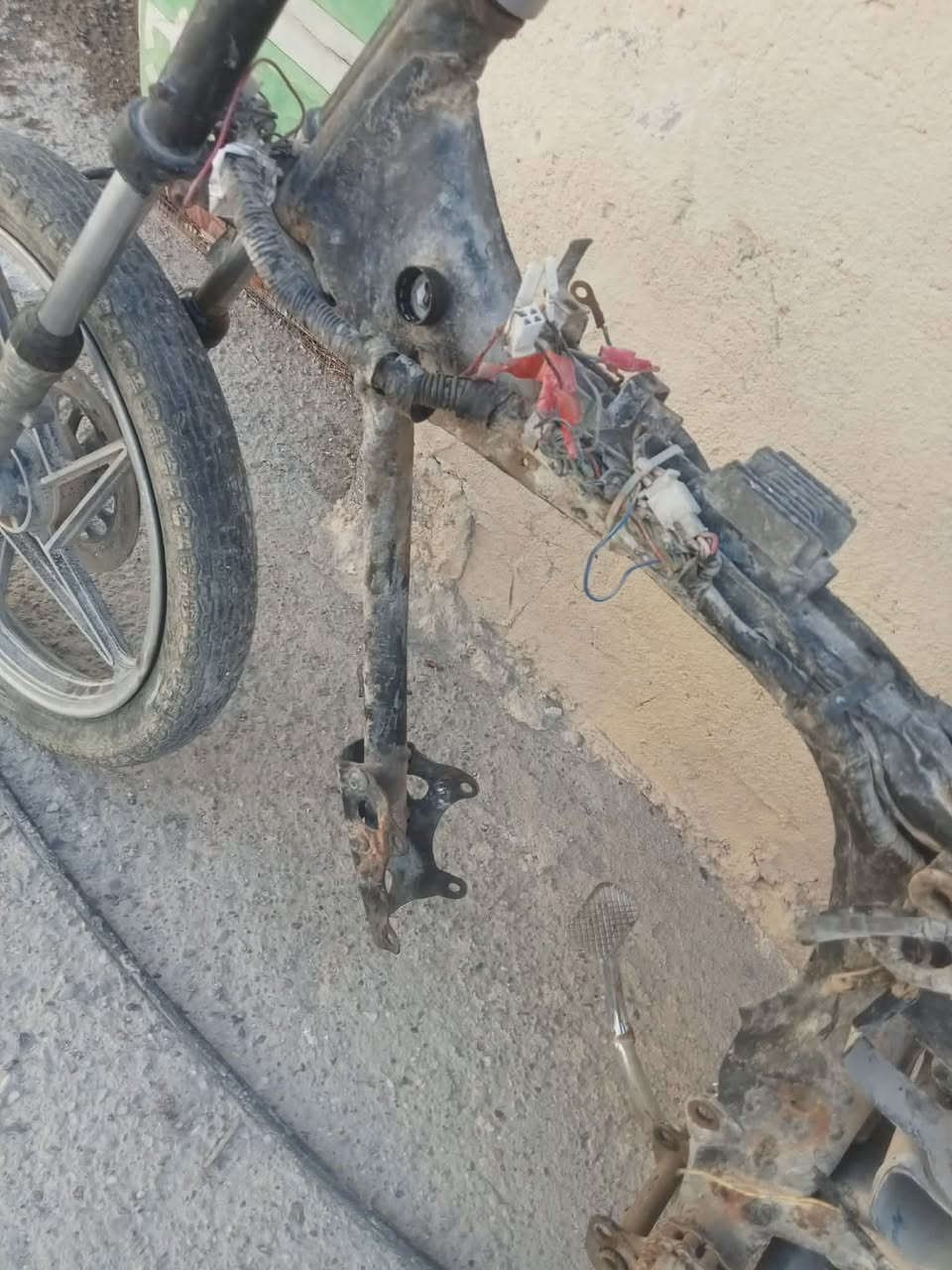 شاصي كلشي ما بي لا لحيم ولا فطر للبيع دبلات شغله وياله كلشي ما بيهن  ينفخن ب50وبيهن مجال حك الجيه مكاني بغداد الزعفرانيةة ***********
