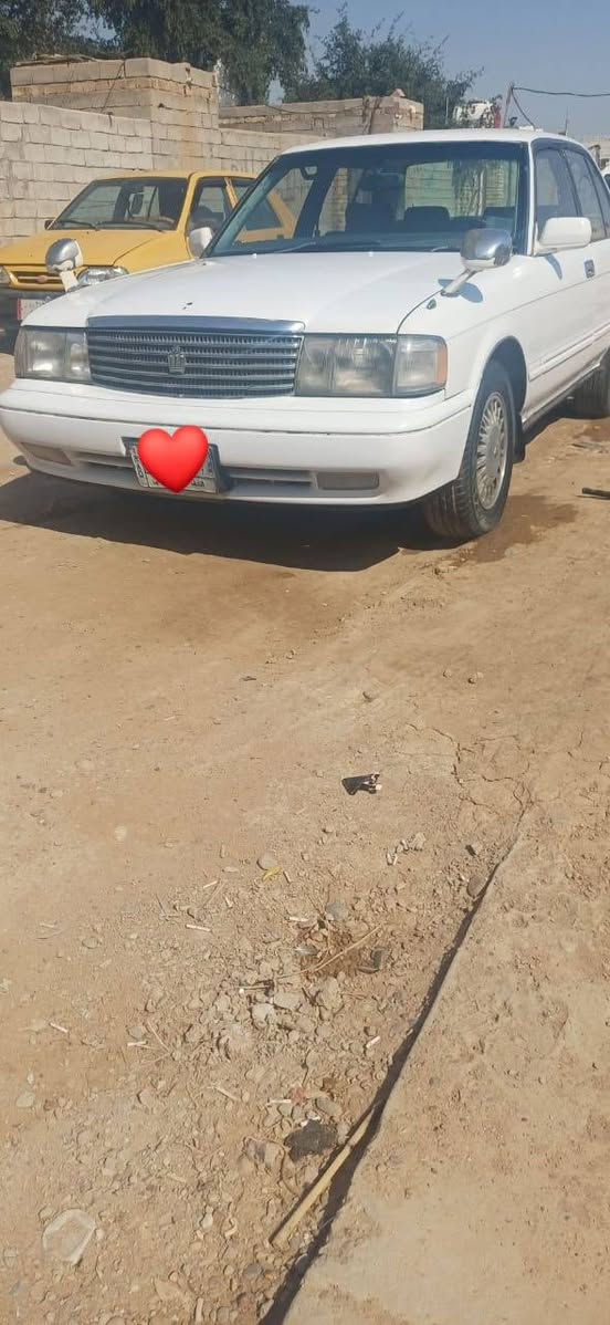 السلام عليكم ارنب جناز للبيع موديل 92مصبوغه جماليه مكفوله من والنقل جثه بسمي والكص مشروع وطني  السعر 63وبيها مجال مكان السياره بالعماره للا ستفسار الاتصال على الرقم ***********
