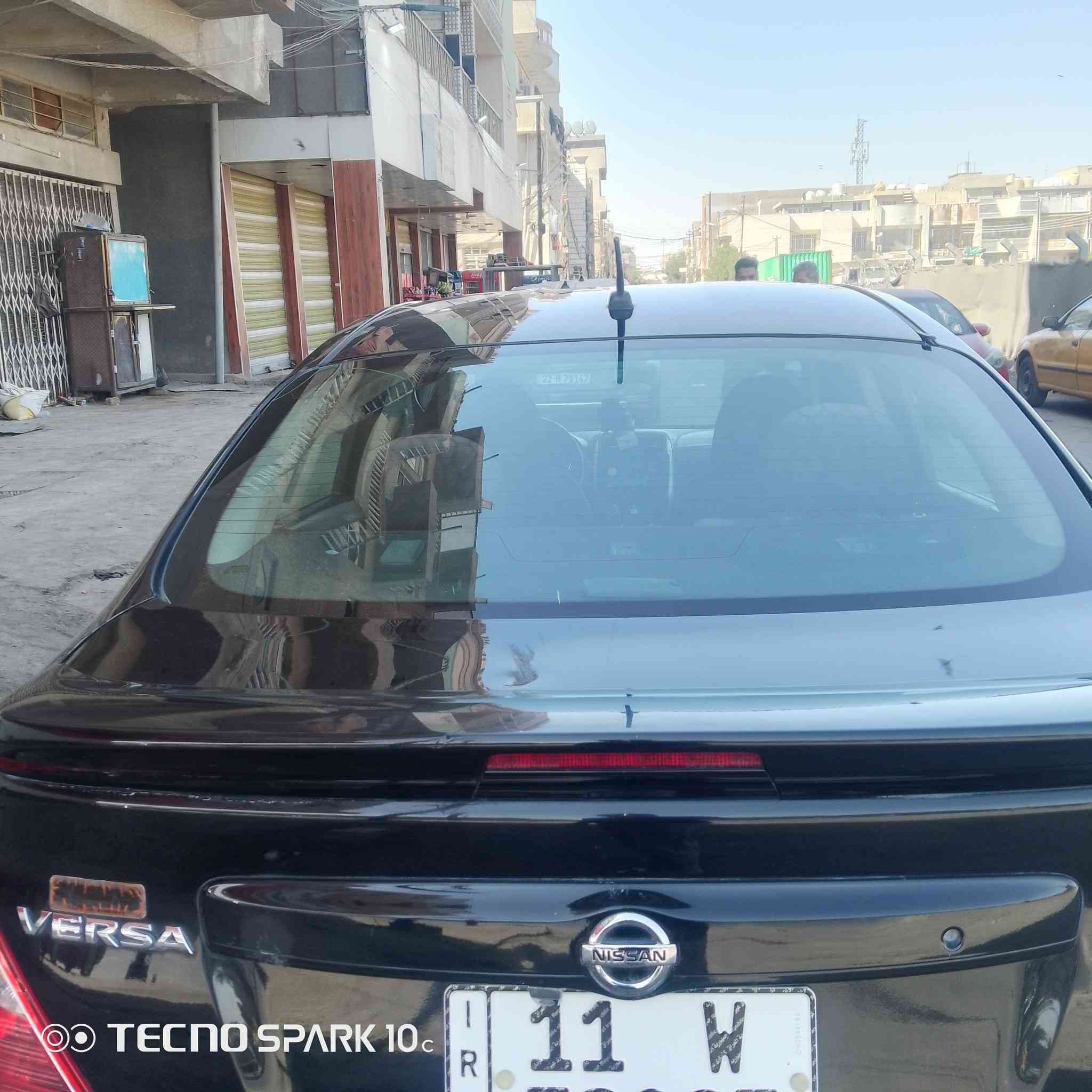 سلام عليكم سياره نيسان فيرسا وارد امريكي مديل 2014 رقم بغداد انكليزي باسمي مكينة جديدة ضربته جاملغ امامي مبدل نفس لون بيه طخات خفيفة
العنوان بغداد الجديدة أو العبيدي 
السعر 78
***********
