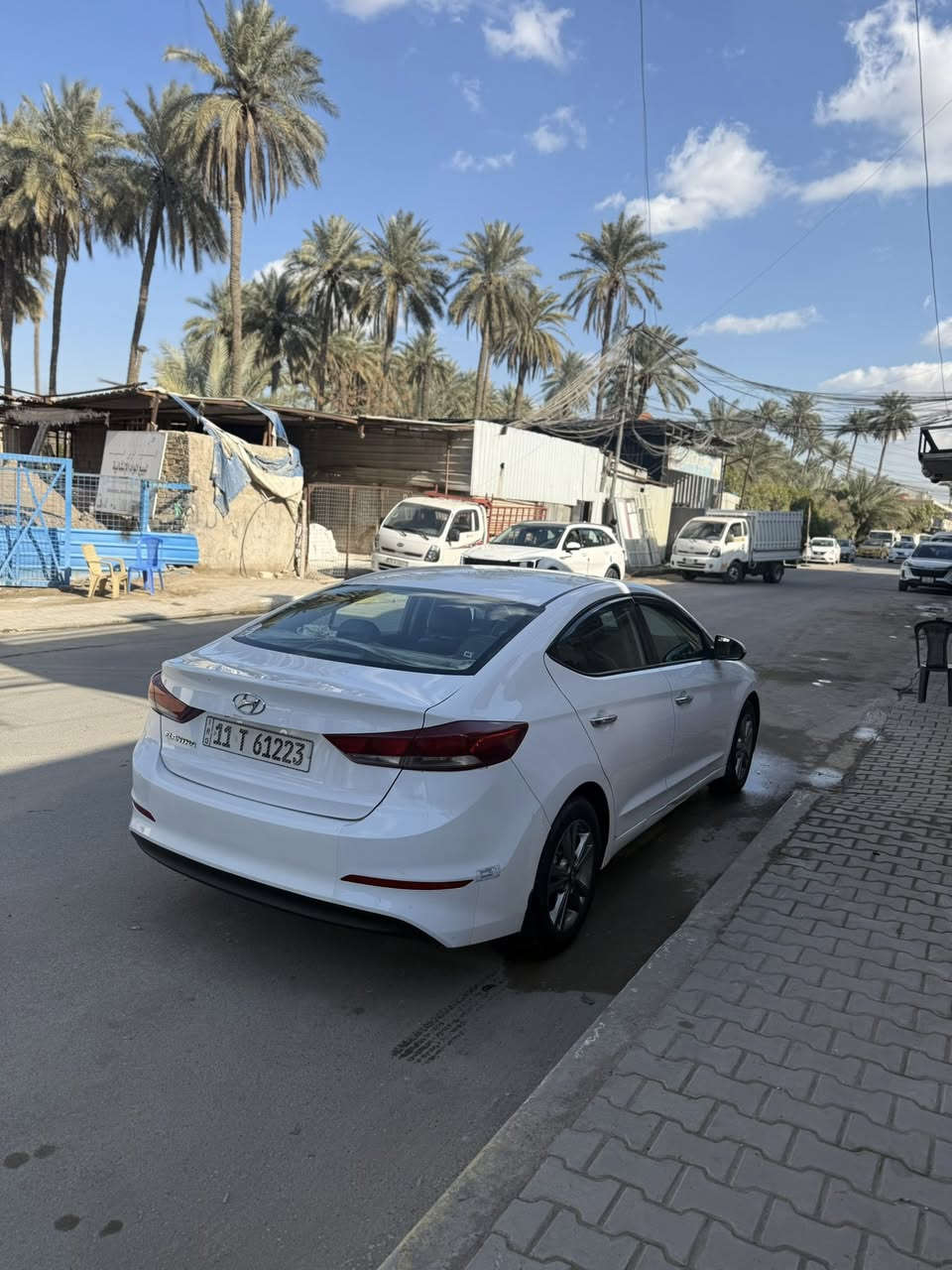 السلام عليكم من رخصه الادمن للبيع النترا 2018 خليجي باسمي سنويه ل 2029 رقم دولي السياره مكفوله من محرك وصدر وكير وتبريد كله مكفول السياره نص فول 
كامره دواره فتحه تحكم سترين 
السياره بيه صبغ فقط هذا الماشر بصوره وبيها بدوسه طعجه هم موضحه بالصوره الباقي كله مكفول 
السعر 143وبيها مجال بصيط 
العنوان بغداد الكريعات 
رقم الهاتف ***********
