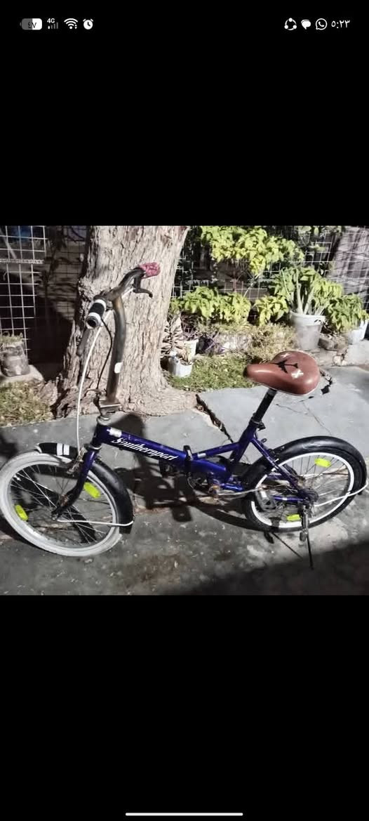 بايسكل حجم 20نضيف كامل من كلشي
من بركات من توتير من نضافه سعره ما واصل شي (وليريده يدخل خاص او لاتصال عل رقم الهاتف ***********) مكانه حصيبه
