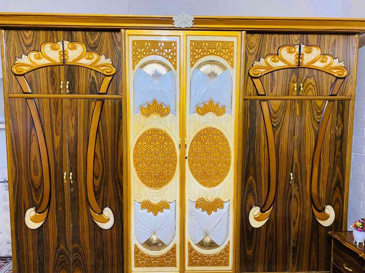 سلام عليكم يوجد غرفه نوم مستخدمه شي قليل للبيع  لسعر 800وبيها مجال العنوان الرمانه يم الجسر الاستفسار***********
