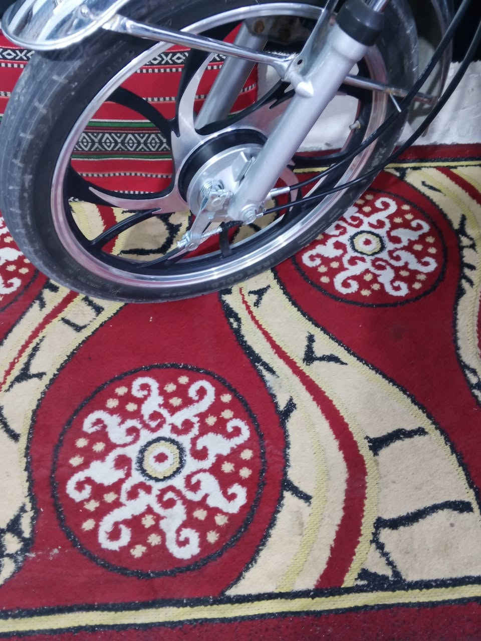 السلام عليكم دراجه نامه شلامجه للبيع رقم وسنويه موديل 23 تحويل ثاني يوم كهربائيات كله شغاله جديده كلش السعر مليون و 550 مكاني بالزبير الشراي يتصل ***********
