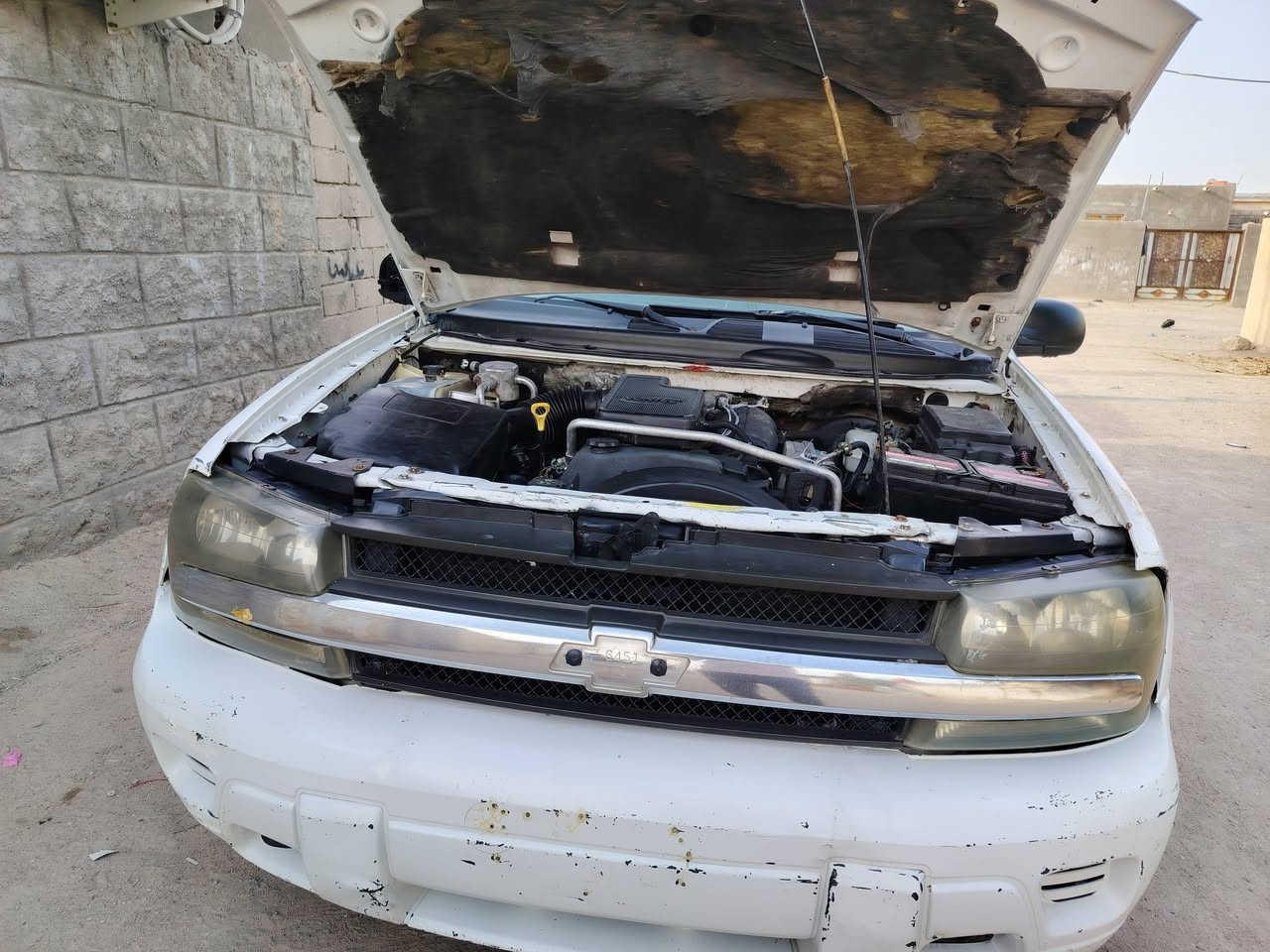 السلام عليكم ورحمة الله
سيارة مزاد وزارة الداخلية بلايزر موديل 2004
موجود في البصرة ام قصر
سيارة محرك وكير  بلاد
دواخل نظيفة السحب الامامي ملغي
السيارة نظافة 80 بالمية الكشر السيارة بيهه تكمة صفحة السايق
رايدهه ب38 وبيهه مجال بسيط


**إذا كنت صاحب هذا الإعلان وتريد حذفه لأي سبب، رجاءا أرسل رسالة إلى الدعم الفني**