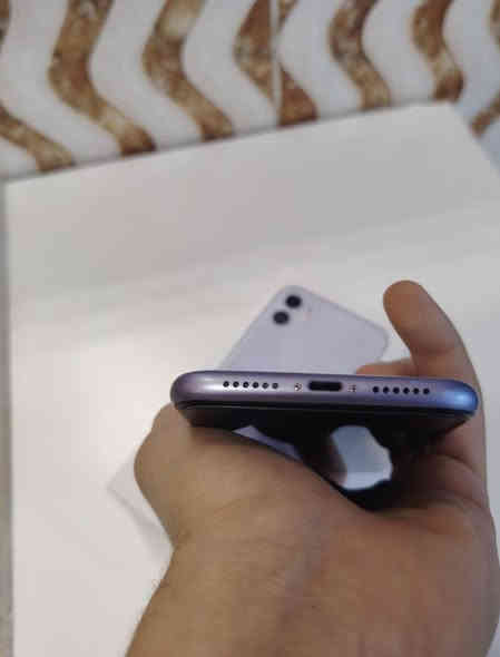 جهاز ايفون 11 عادي للبيع
النظافة %100
القطع كلها جديدة ولا توجد قطعه مستبدله
فقط البطارية %76
منفذ شريحة واحد
نموذج M يعني الجهاز جديد
الصنع كندا
لون بنفجسي
الملحقات فقط كارتون
السعر : 275 الف وبي مجال بسيط  
التواصل : ***********
