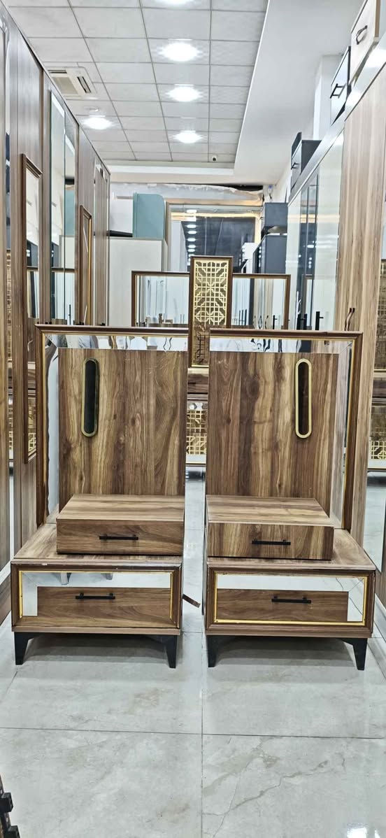 غرفه نوم تركي 10 باب 5 قطعه غرفه نظيف 
العنوان اربيل *********** أربيل, العراق
