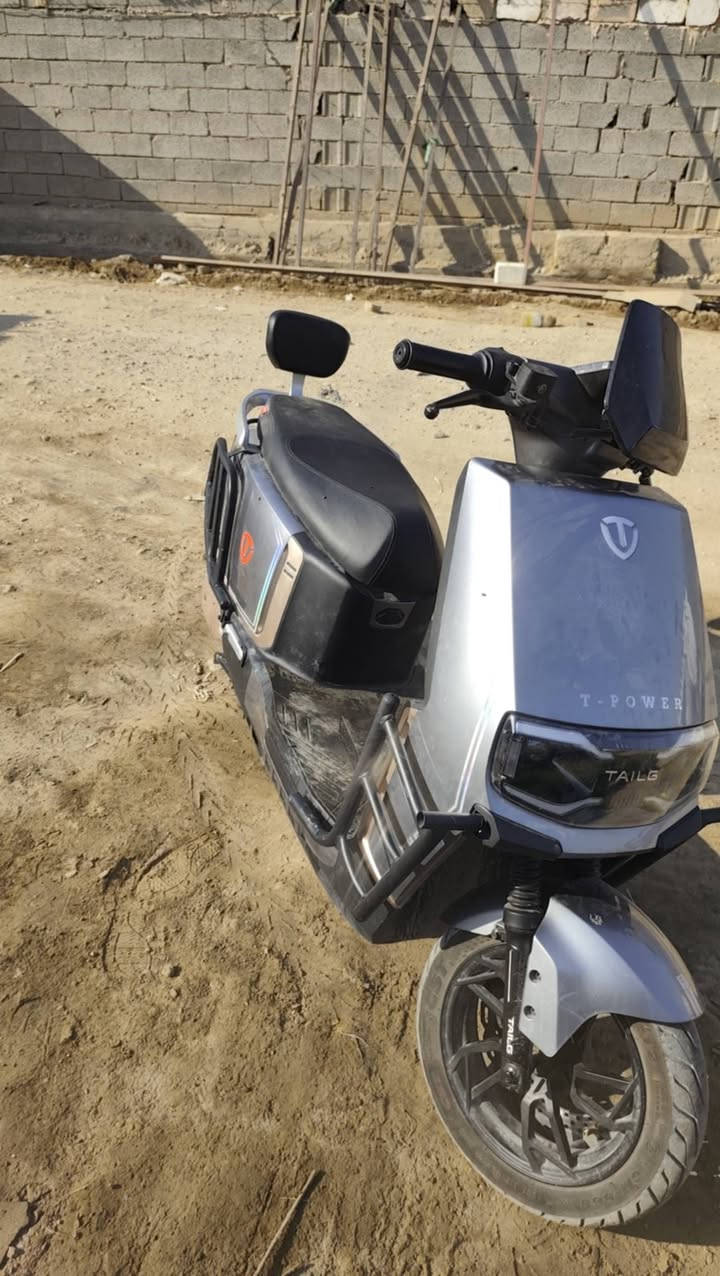 سلا عليكم دراجه شحن لبيع دراجه نضيفه سعر 900 وبيها مجال العنوان ذي قار قضاء الرفاعي وهاذا رقم راعيها
***********
