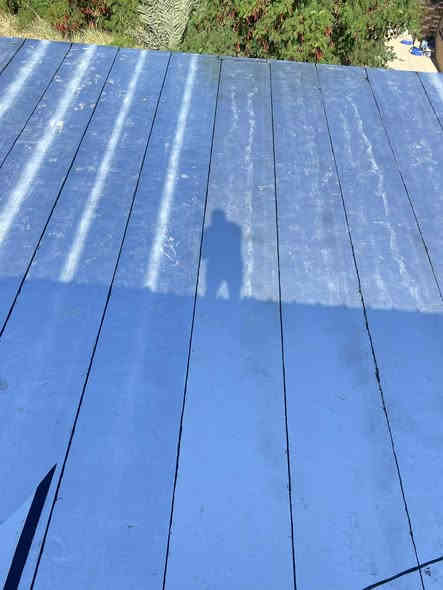 ايزوكام لتغليف السطوح  يحفظ سطحك من الرطوبه ولأمطار  ويكون عاكس  للحراره أيضا  ويتكون من 3انوع
إيراني،، تركي،، إيطالي 
وتكون الروله متداخله من ست طبقات

1ماده عاكسه للحراره
2ماده مانعه الرطوبه
 3ماده ألمنيوم
4ماده سليفون
5ماده ألياف
6 ماده زفت

يكون السعر حسب النوع الماده
ولديك ضمان 10سنوات 
ويكون العمل على جميع انواع سطوح

1 اشتايكر
2فرشي
3صب
4 جينكو
5ساندوج

ومن ضمن هذا العمل  نقوم بتزفيت السصح
.. وبلاش.. ويغنيك من التراب  ومن الثقل الذي يسلط على سطح
يكون سعر المتر 5_6الف 
للأسفسار أكثر  اتصل ***********
او تواصل واتساب
