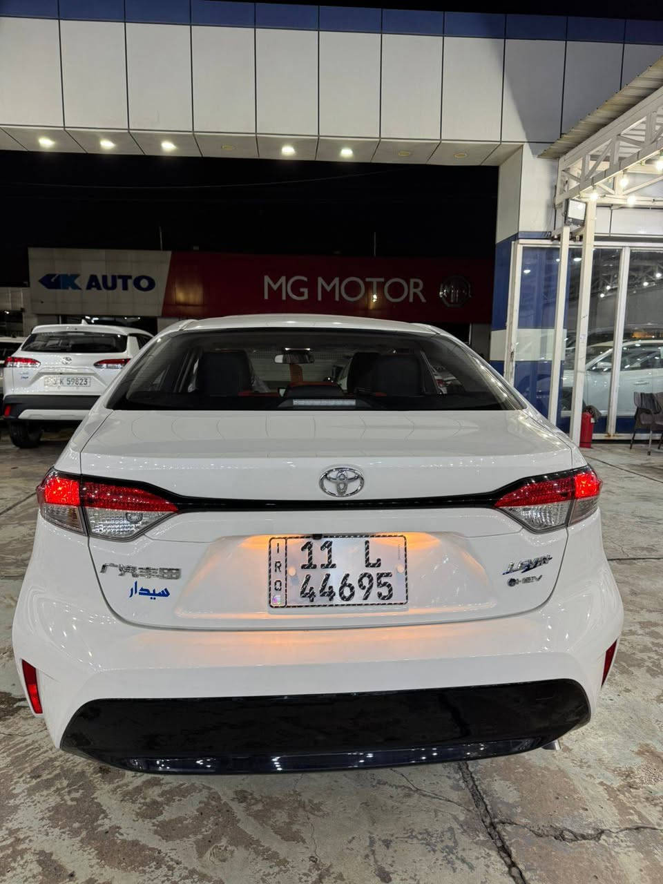 كورلا خليجي هايبرد بانزين
موديل 25 
ماشي 3 الف اخت زيرو 
جلد كرسي كهرباء 
بصمه 
فتحه سقف 
ويل كب 
محرك 1800 دوش 
رقم بغداد مكان سياره البياع شارع وسط معرض سيدار 
تلفون‭0772 709 3525‬ اني مكلف بلنشر
