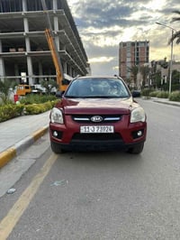 السيارة خليجية موديل ٢٠٠٩ ماشية 200000 كيلو صبغ 5 قطع  وبيها سونار جاه...