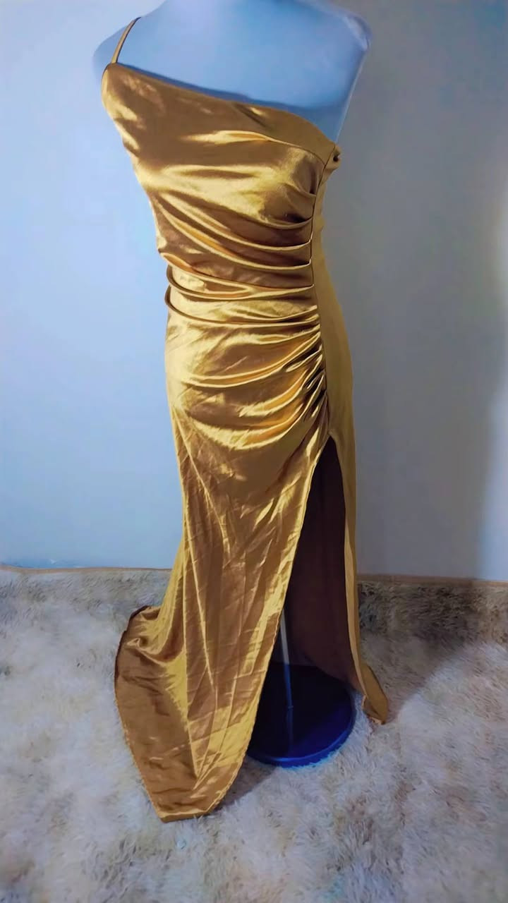 فساتين جدد اسعارهم مناسبه جدا الاستفسار خاص


**إذا كنت صاحب هذا الإعلان وتريد حذفه لأي سبب، رجاءا أرسل رسالة إلى الدعم الفني**