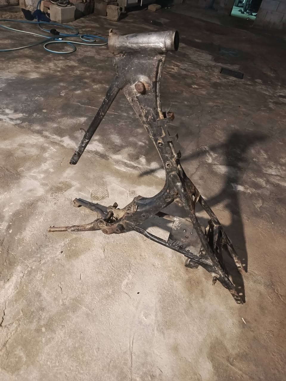 سلام عليكم شاصي يراني لبيع سعر 60 وبي مجال حق الجيه مكان كرمه ابو صخير ***********
