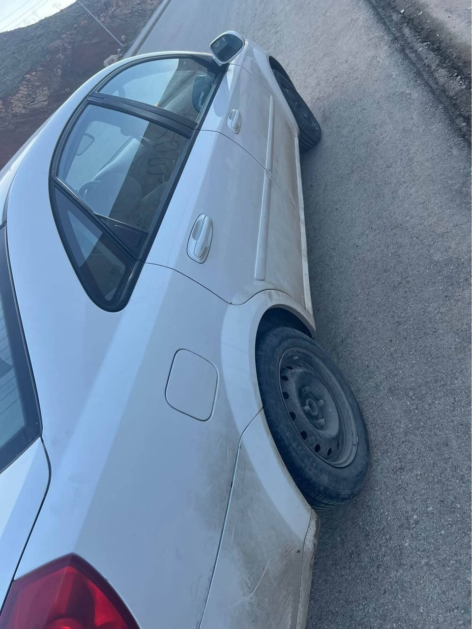 ئۆپترا٢٠١٠یک پارچەی بۆیاخ جەمپەکی پشتی هەیە هندک نوقتە تەزرەی کەمی هەیە گیرومەکینەی بەشەرت رەقەم وسەنەوی تا٢٠٣٠نویەتحویل وکالەغرامە بەشرت سحر٧٥مەجال***********/*********** شقلاوة, أربيل
