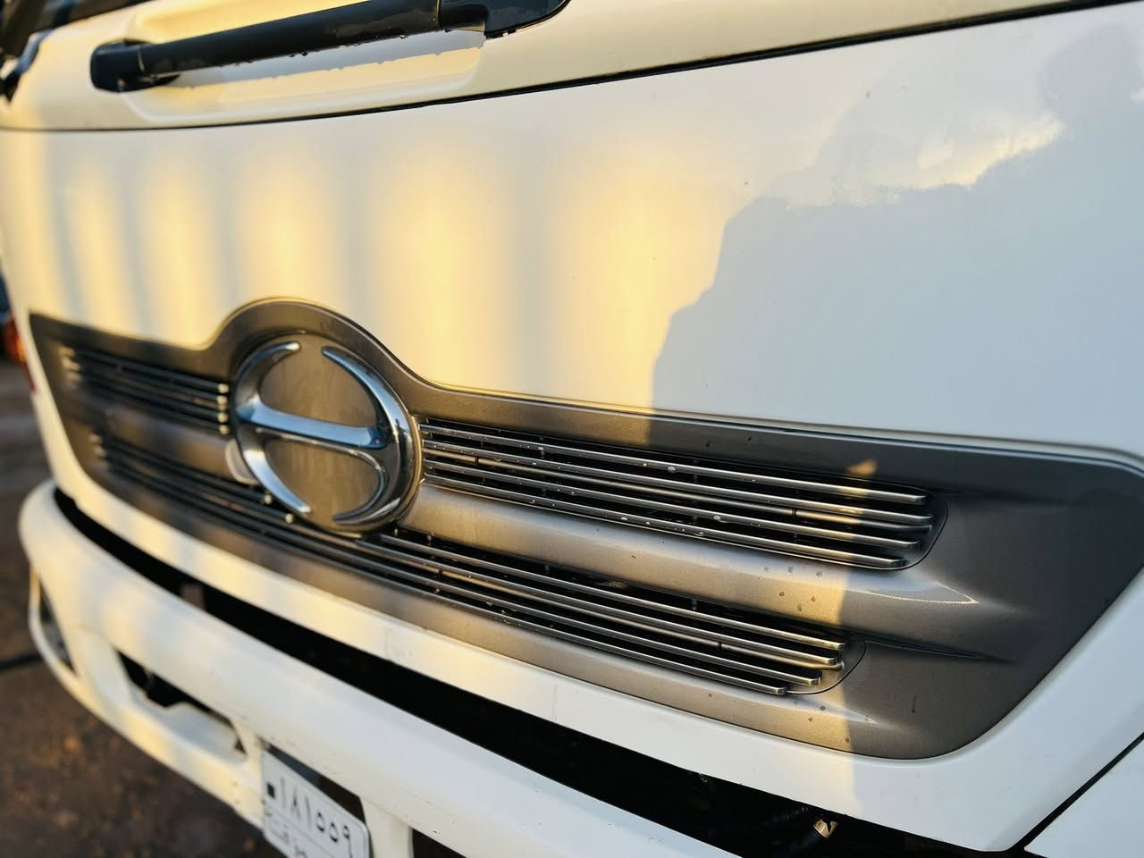 للبيع هينو شيطان دخول جديد مكفوله كفاله عامه مرقم بصره سياره جديده مكان السماوه الرميثه الهاتف ***********
