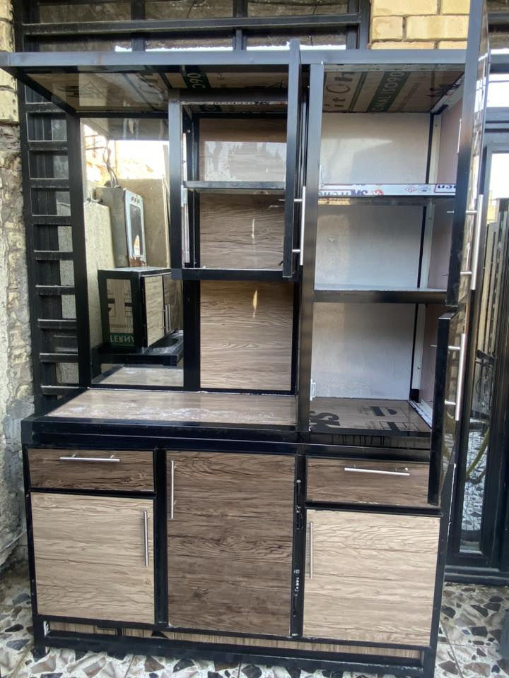 السلام عليكم كاونتر المنيوم للبيع مابيه اي نقص القياس الكاونتر 145مع الملحق والسنك 110 للتواصل على الرقم العنوان البياع تقاطع درويش حي التراث ***********
السعر 175
