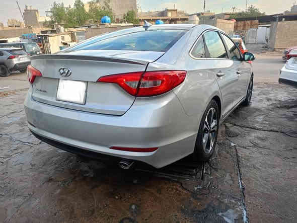 للبيع اوالمراوس بأقل  سوناتا 2015 امريكي رقم اربيل  حادثها جاملغ وبنيد وبيها نص القماره صبغ  ودواير جاملغ خلفي صبغ بدون شواصي كير مكينه2400 جدد قطره دوانز مابيها تخم تاير جديد تبريد ثلج صدر جديد تحكم ستيرن جهتين شاشه بلاديه كاميرا دواره كشن كهرباء مدوشمه جلد تفصال تراي ناعم جاهزه من كل النواحي *********** بغداد
