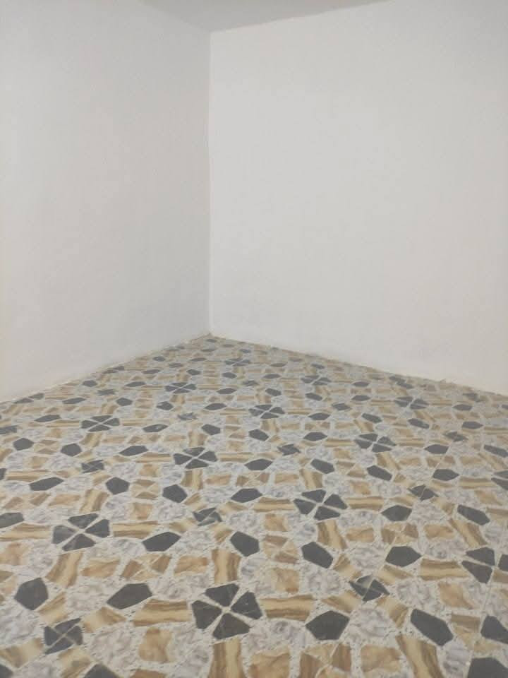 الدار للبيع  مميز المساح 153 في شارع ام البنين قريب صيدليه وسام الشرفاء طابق واحد والاستفسار على الخاص (***********)
