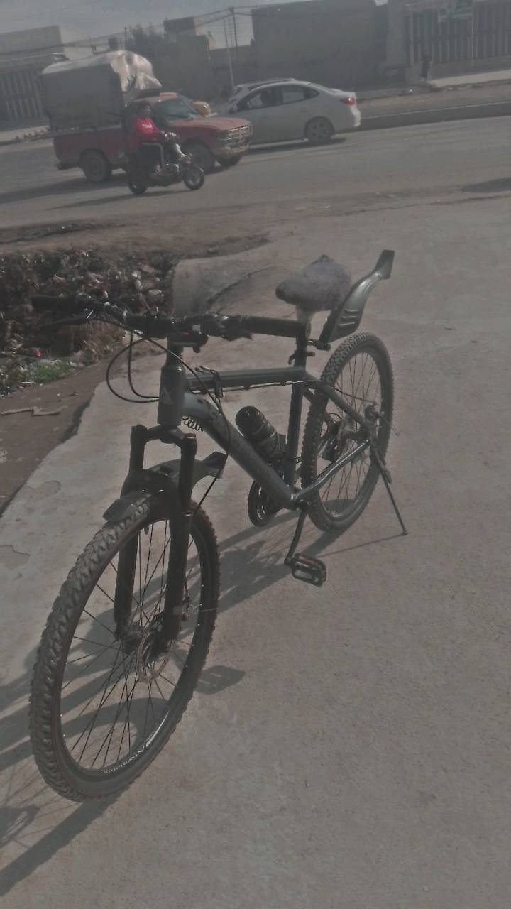 البسكل للبيع محتاج ابيعو ماخذو 160
ابيع 150 وبي مجال للتوصل *********** 
جديد ماخذو والله
