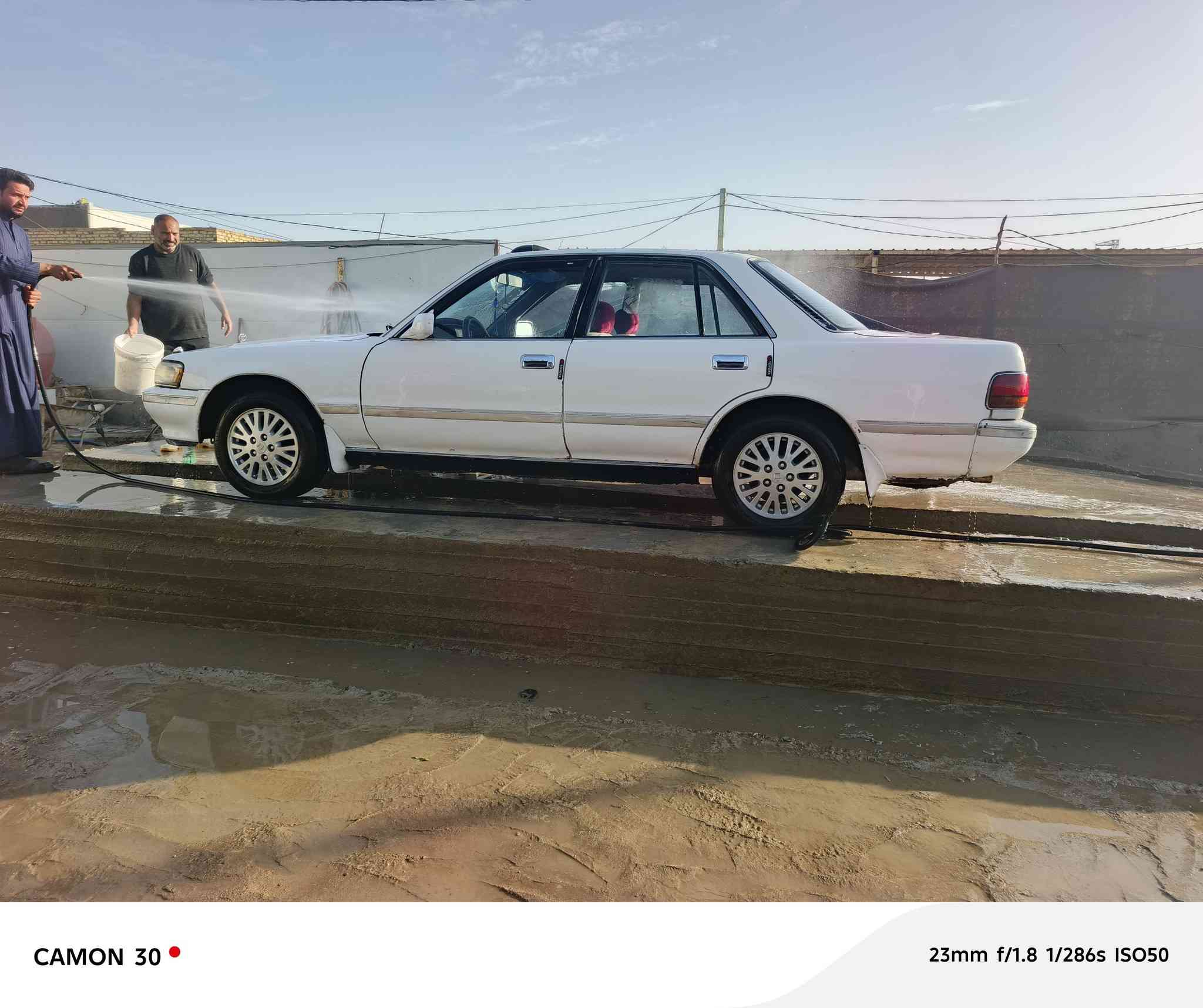 سلام عليكم كرو سيده للبيع مكينه وكير حداديه وتخم تاير وكشر فول تبريد شغال دواخل جدد بل سماعات كهربايات كله شغاله مكينه ونجي السعر 49وبيه مجال حك الجيه مكاني دوانيه قضاء الشاميه ***********
