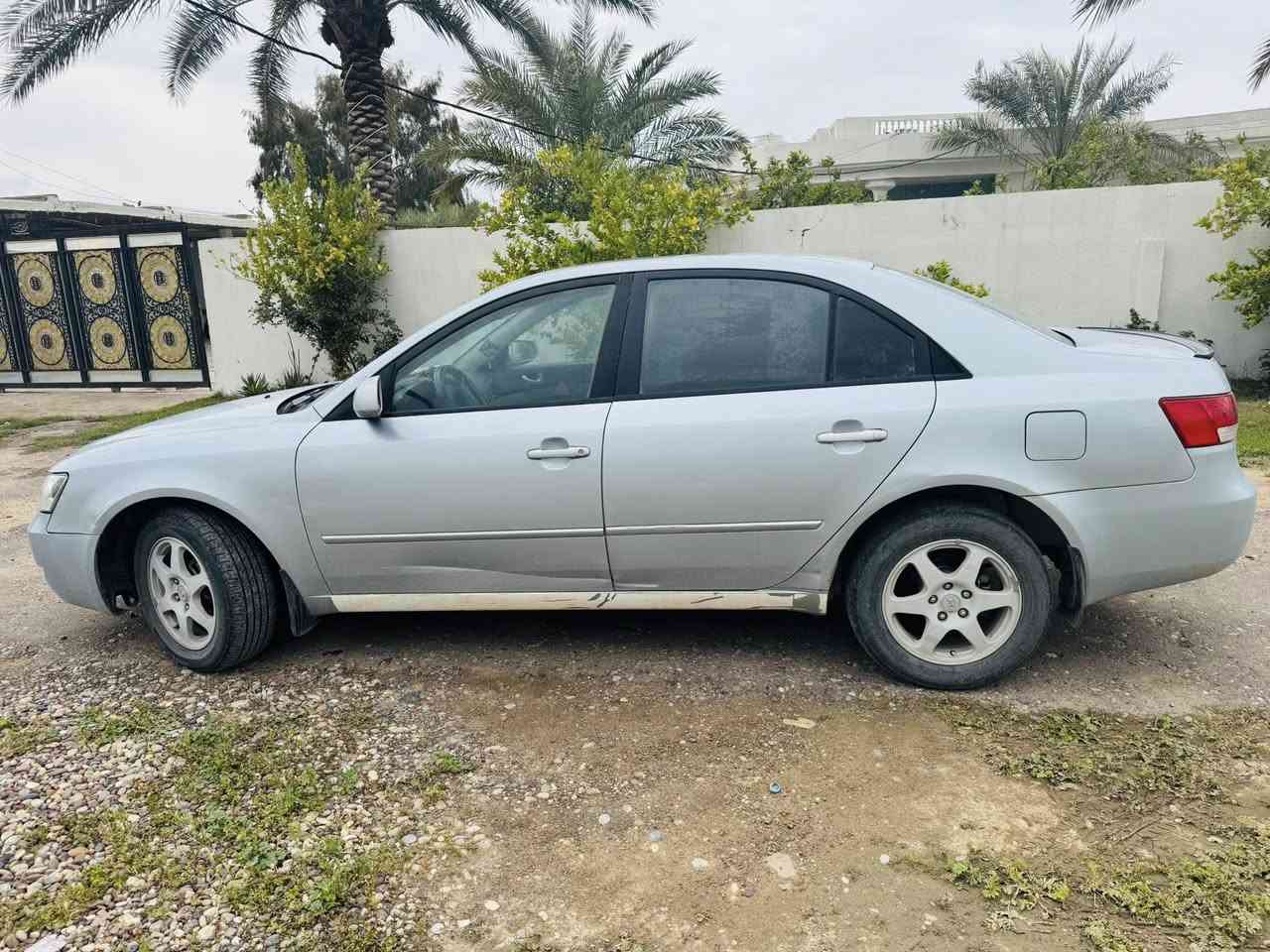 السلام عليكم 

سوناتا 2008 خليجي فول مواصفات بيها قطعة صبغ (جاملغ امامي ايمن فقط)  محرك 2400

رقم صلاح الدين بأسمي 

المكان صلاح الدين قضاء العلم 

السعر $105 

***********
