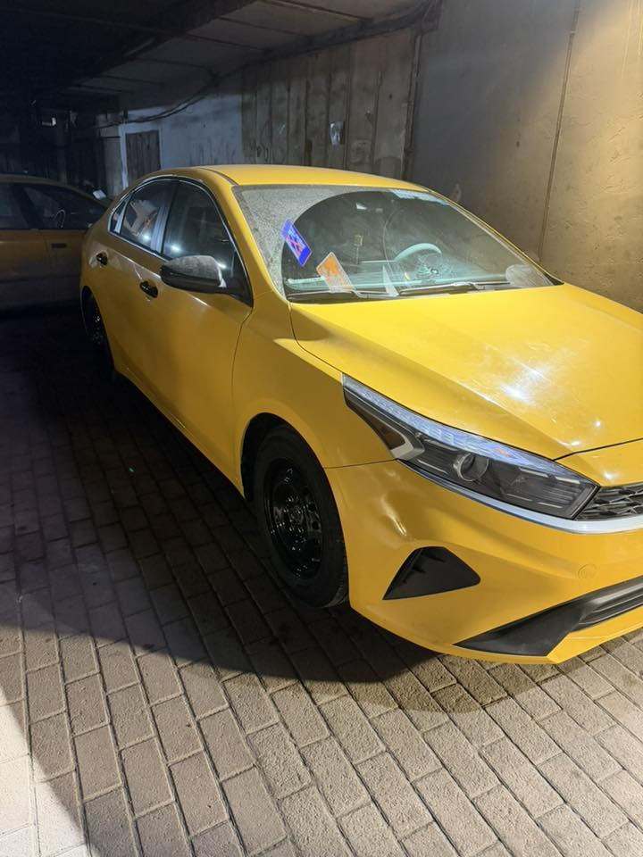 السلام عليكم كيا فورتي 23 حادثها بسيط دعاميه خلفيه  وطخه خفيفه بين البابين  السعر 170 وبيها مجال  اي استفسار *********** العنوان بغداد مدينه الصدر
