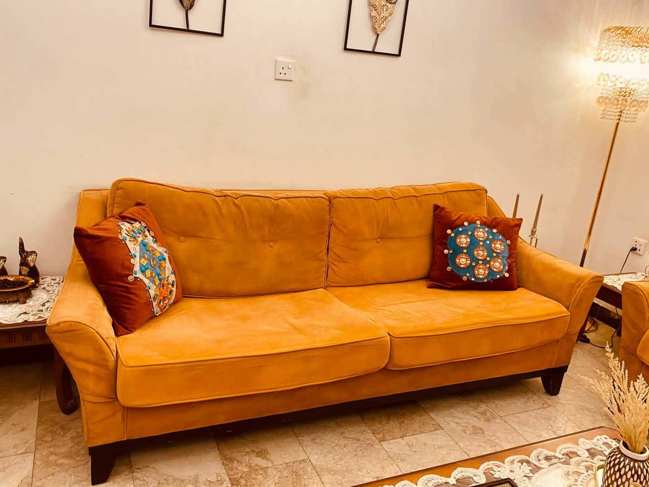 للبيع تخم مستعمل قليل جدا زيونه / ساحه ميسلون / الشارع الخدمي للتواصل *********** بـ ٦٠٠ الف وبي مجال بالسعر التواصل على الرقم
