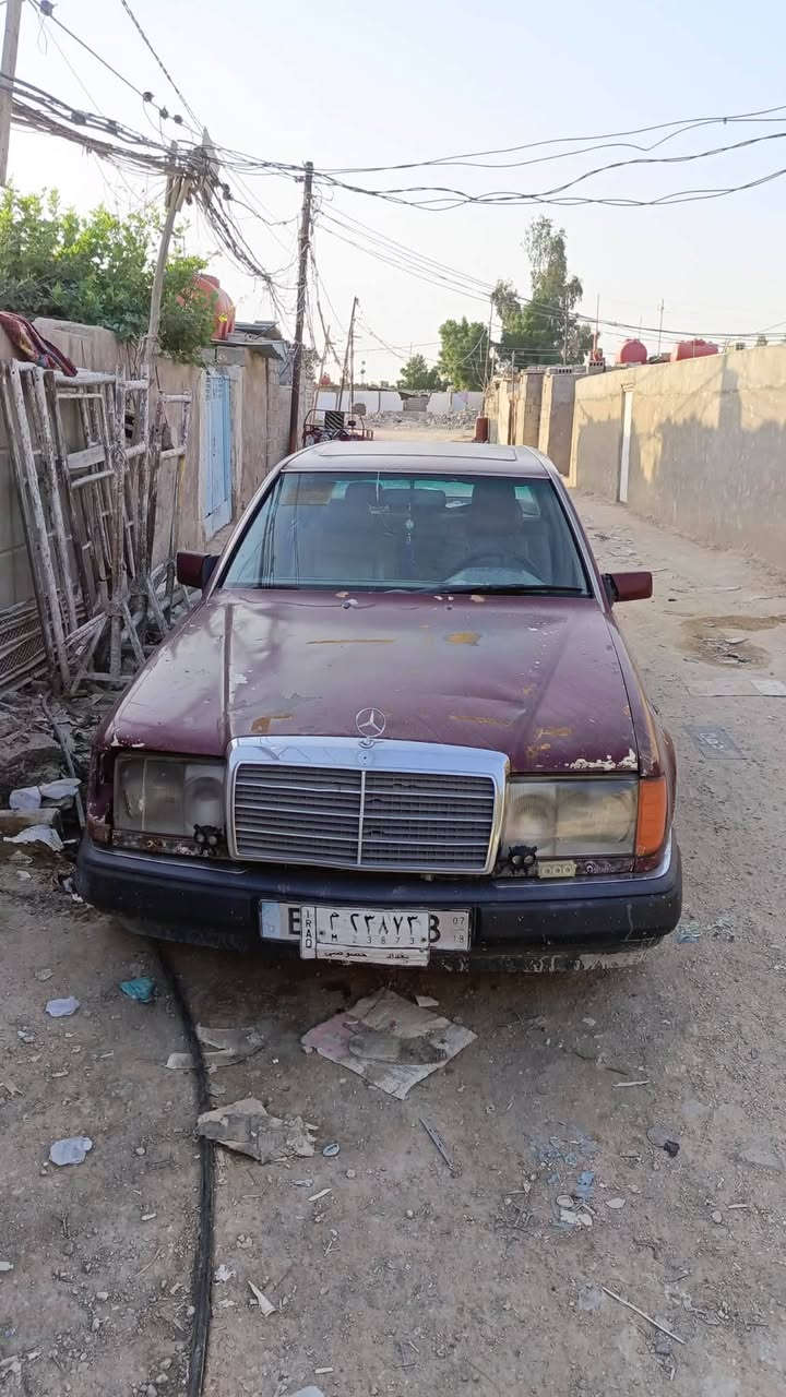 مرسدس البيع مديل 19991 محرك بلادي على وضع الشركة لاتبديل ولاصبق مثل موضح بل صور مامتوجده على فيس هاذ رقم صاحبه***********
