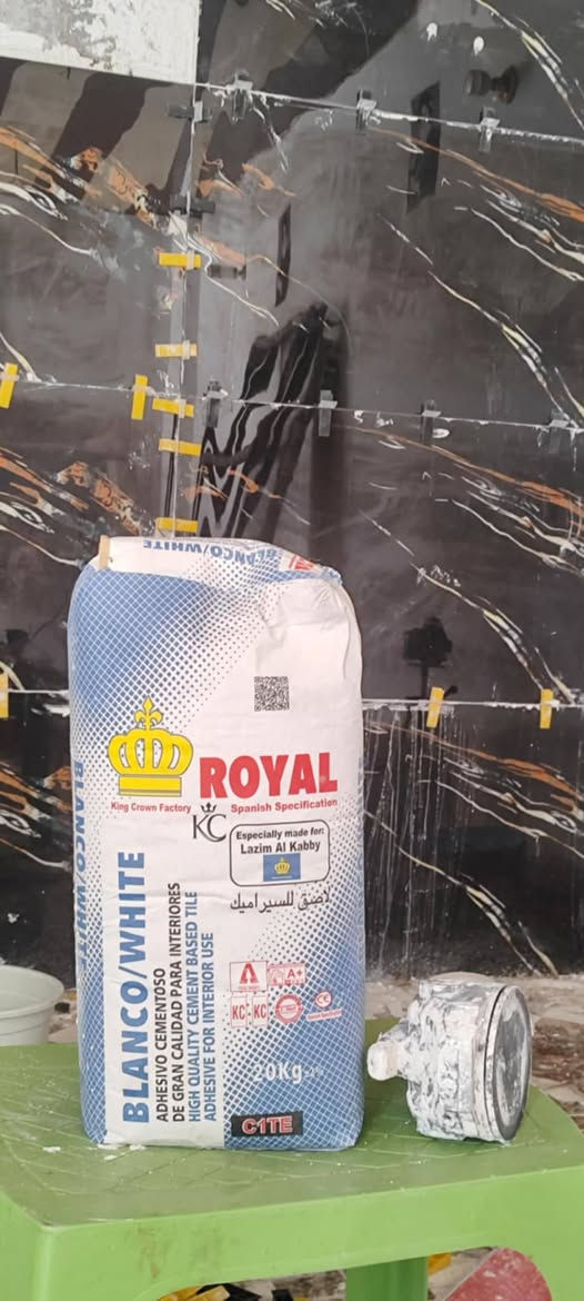 السلام عليكم
خلفه سيراميك وبورسلين متفرغ حاليا 
جدار _ ارضي _ درج 
عمل متقاً ١٠٠٪ ع ليزر 
***********___***********
