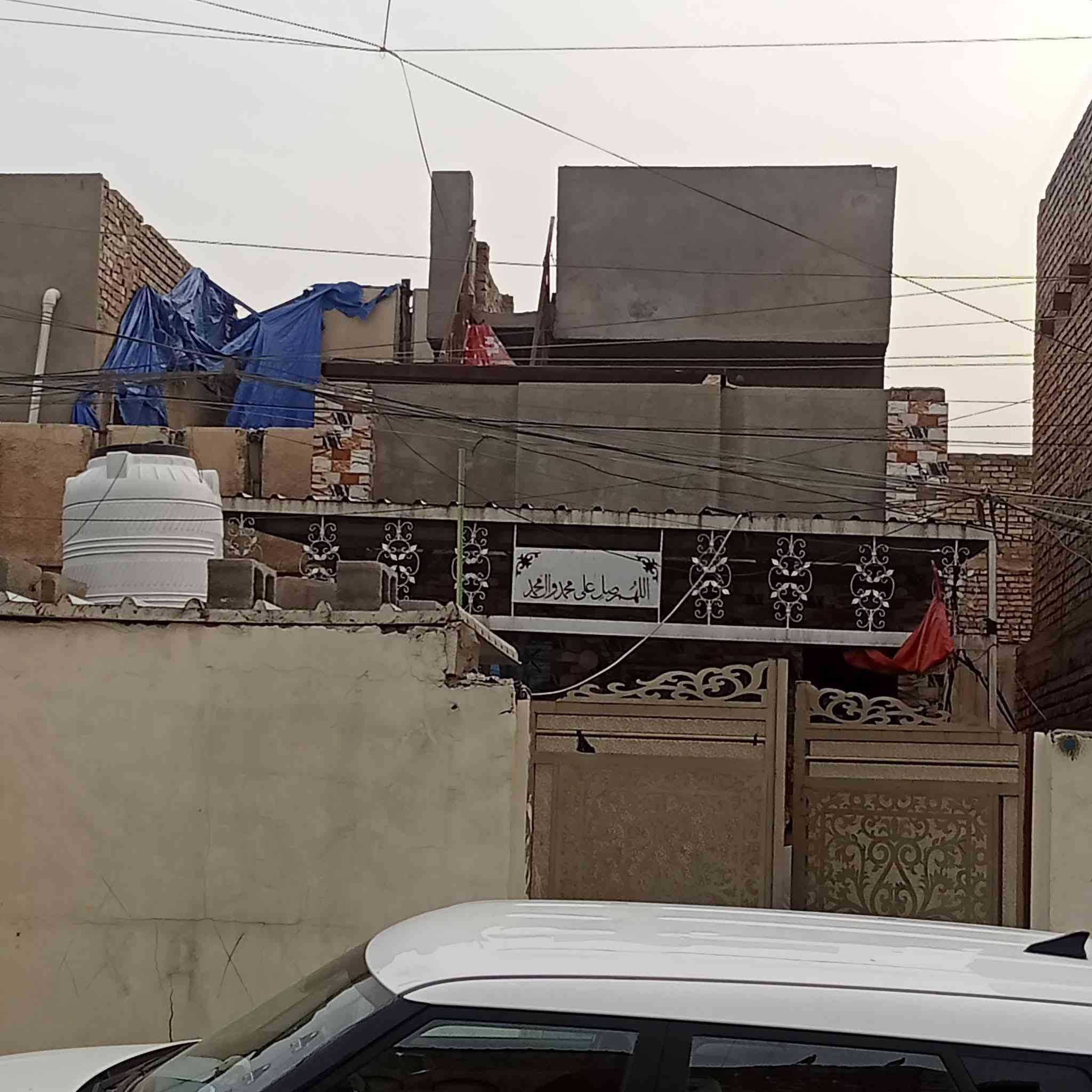 ياالله
بيت للبيع بغداد مدينه الصدر الاورفلي فرع كرزات الباشا 
مساحه 110 الجبهية 4.40 والنزال 25
للاستفسار 
***********
