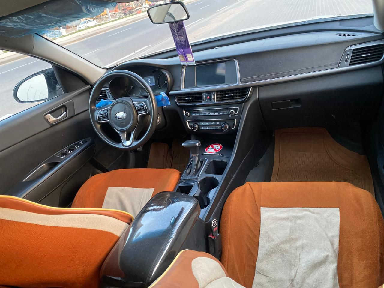 كيا اوبتيما مديل 18 رقم اربيل جديد سنويه جديد تريد تحويل او وكاله وارد امريكي بيهه مدكر امامي وبنيد وباب صبغ سياره جديده وجاهزة من كلشي مابيهه اي نقص محرك وكير وحداده وتبريد شرط الفحص سعر 120 عنوان بصرة هاتف ***********
