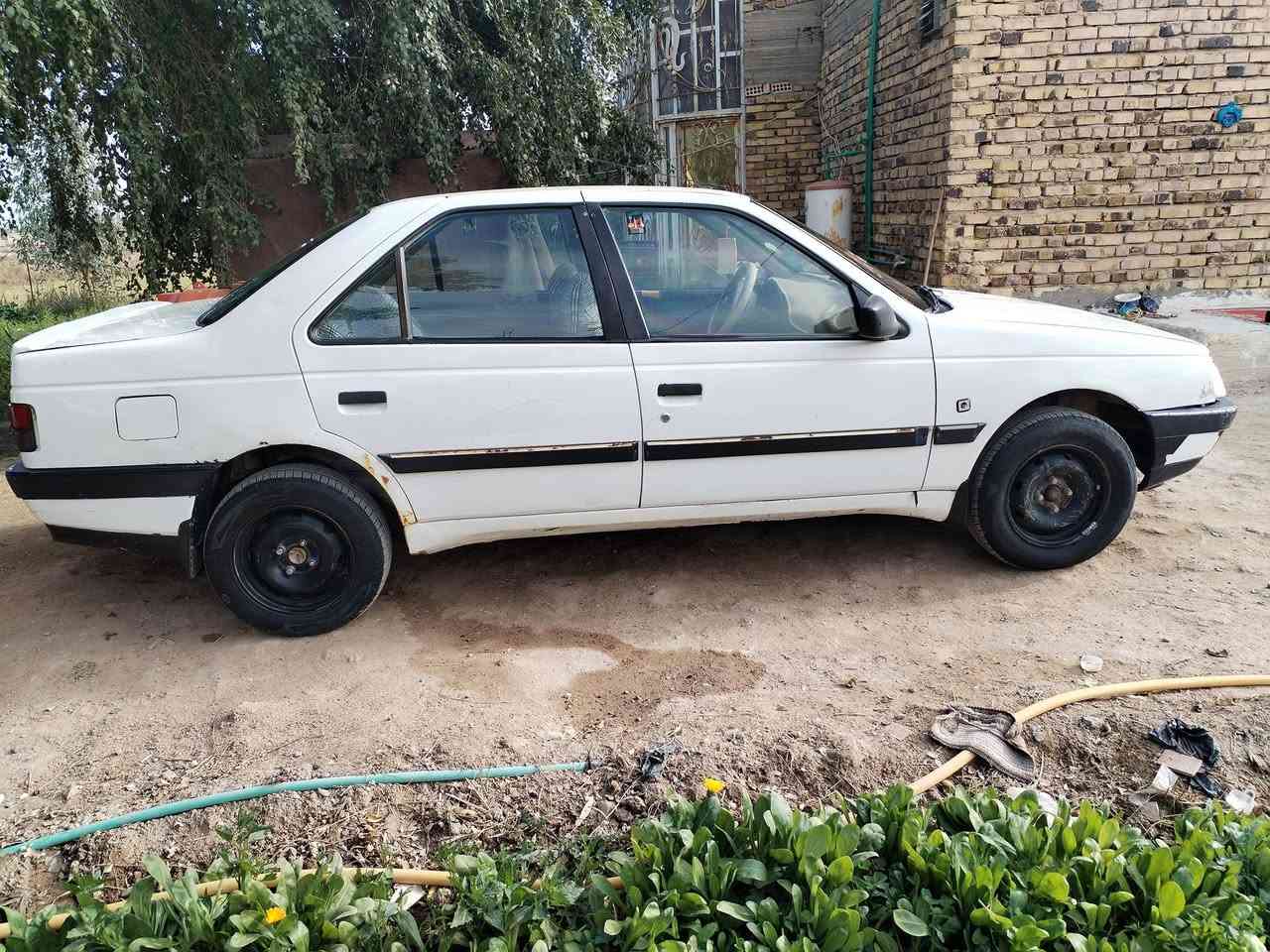 بيجو  محرك وكير ياباني  حداديه جديده محرك حاويه جديد قبل شهر مشدود تخم تاير جديد  السعر ٣٠ ورقه بيه مجال  ***********
