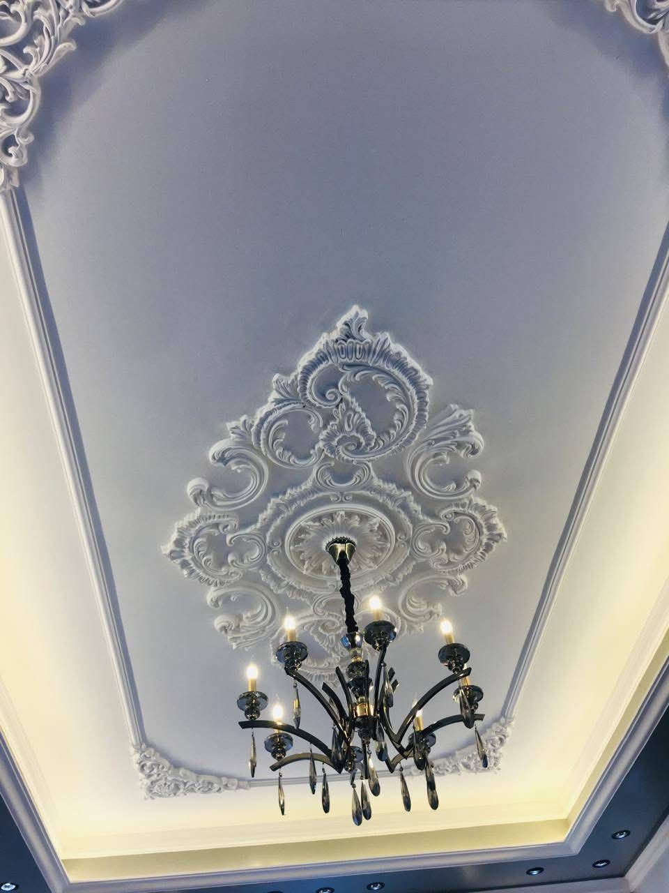 🏡 الديكور لغة الجمال… ونحن نجيد التحدث بها.
نحوّل بيتك إلى لوحة فنية تنبض بالأناقة والذوق الرفيع ✨
بلمساتنا يصبح المكان حكاية فخامة وراحة لا تُنسى 💫
📞 للاستفسار والتواصل:
***********
