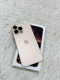 آيفون ١٦ برو ماكس • ٢٥٦ • ١٠٠٪ بطارية