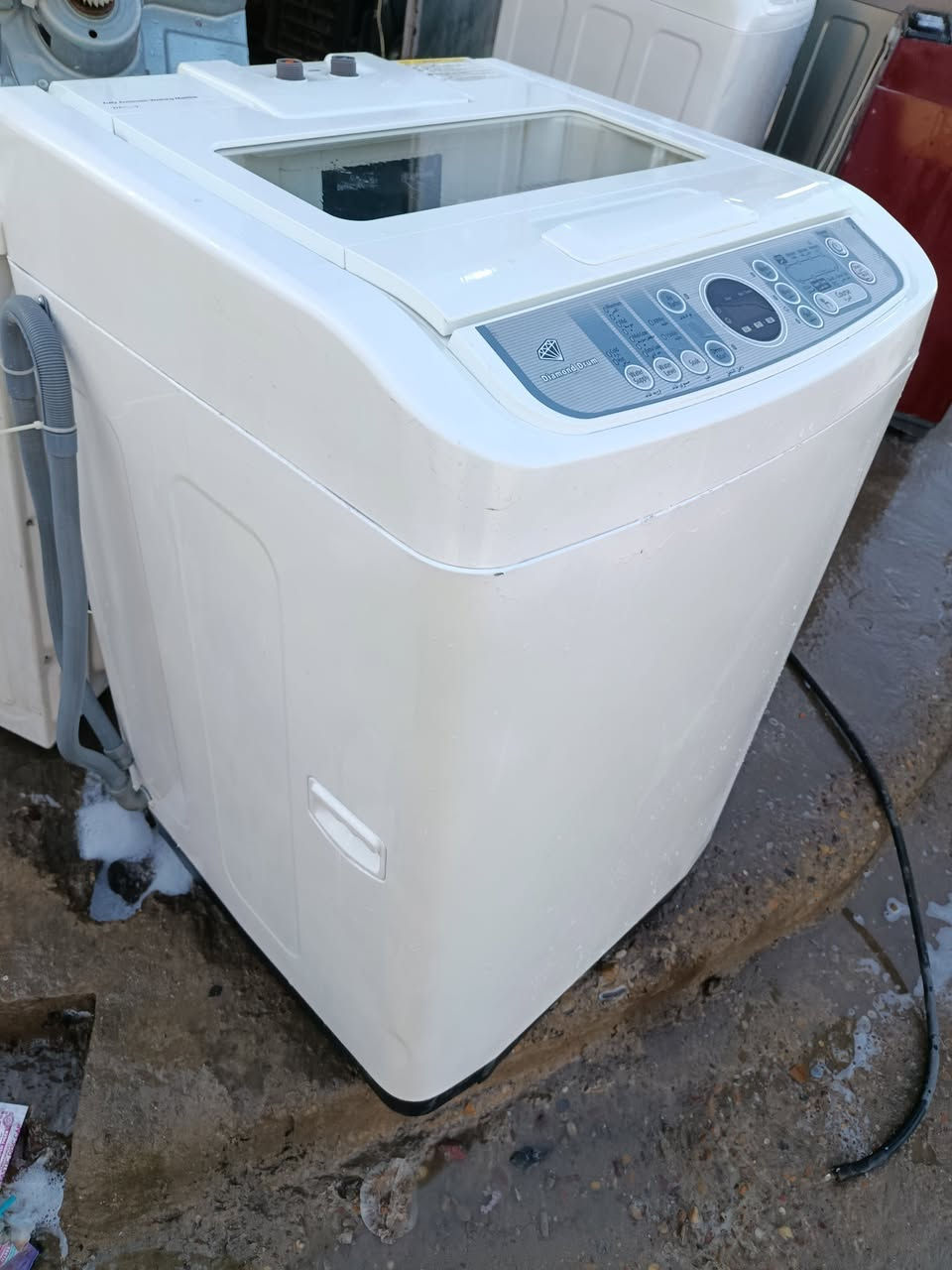 غسالات اوتوماتيك للبيع 
غسالة للبيع 
١. غسالة أوتوماتيك سامسونج عالبلاد حجم كبير 15 كيلو عالبلاد و ضمان سنة ب ١٦٠ لون ابيض.
٢. غسالة أوتوماتيك حجم ١٢ كيلو 
عالبلاد نوع كرافت لون سلفر رصاصي .
و ضمان سنة ب  ١٣٠ .
٣. غسالة أوتوماتيك حجم ١٠ كيلو عالبلاد و ضمان سنة ب ١٣٠ .لون أحمر نوع كرافت.
٤. غسالة أوتوماتيك سامسونج عالبلاد وضمان سنة حجم كبير جدا ١٨ كيلو لون فضي انفرتر تسحب نص امبير 
ب ٢٥٠ .
٥ . غسالة عادية حوضين ماطوراتها بلادية وضمان ب ٦٥ ألف فقط حجم صغير ملابس اطفال.

توصيل مجانا داخل بغداد 
***********
العنوان 
بغداد دورة المهدية الاولى عبدالعزيز للغسالات 🌹
