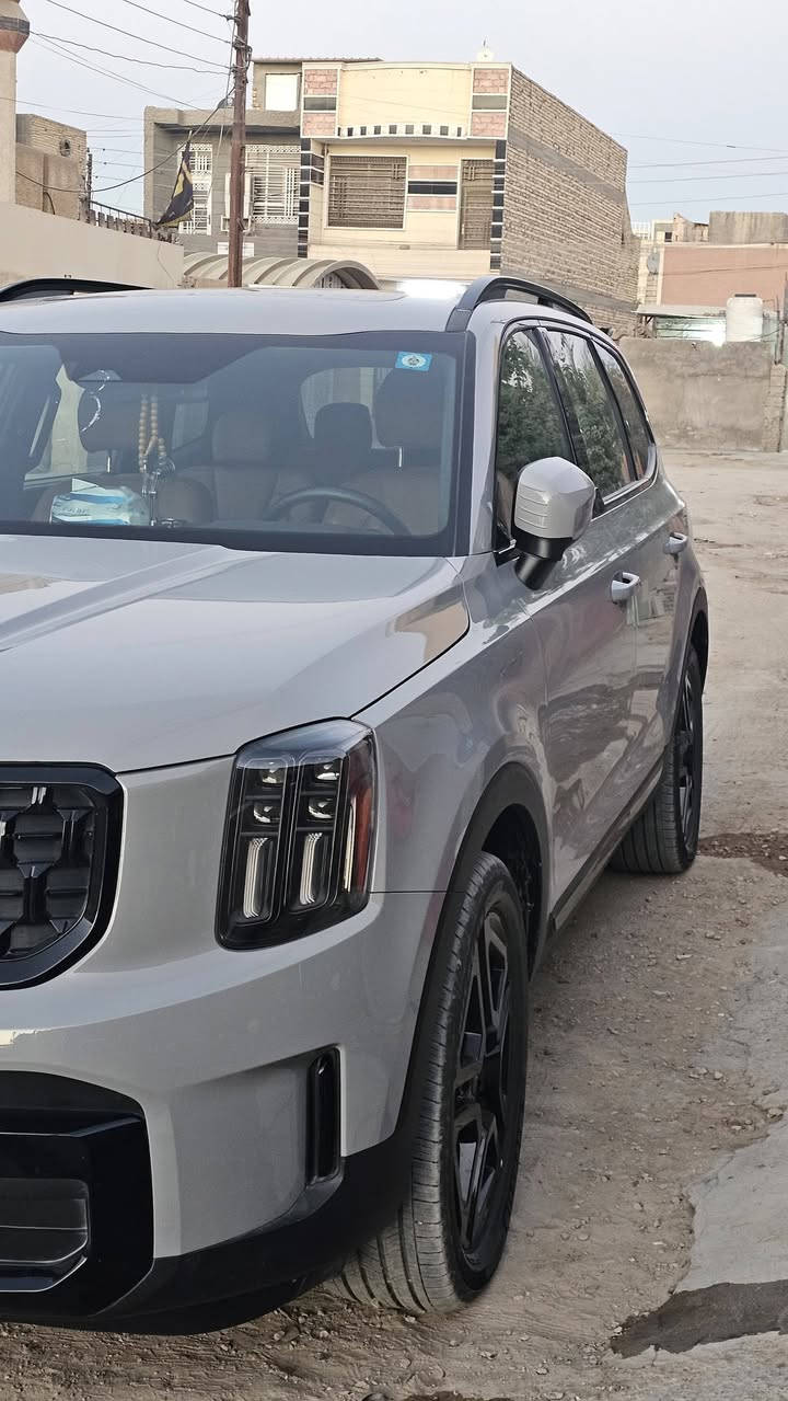 السلام عليكم
بسبب الظروف الحرجه ابيع تولورايد موديل 24 زيرو فول فائة اي اكس اكس لاين سمنتي داخل مشمشي رقم بغدا بسمي مكفوله عام تقرير مياه امطار ولاكن السياره تعمل وتسير في امريكا قطره ماء ماداخل بداخلها  رقم الشاصي بالمنشور ادخل عليه وتاكد بنفسك كلشي مصورلك و موضحلك مكاني حله تلفوني { *********** } السعر  ثلاث شدات و 15 ورقه 
315 وارخص من استيرادها ولاكن معتاز فلوس
