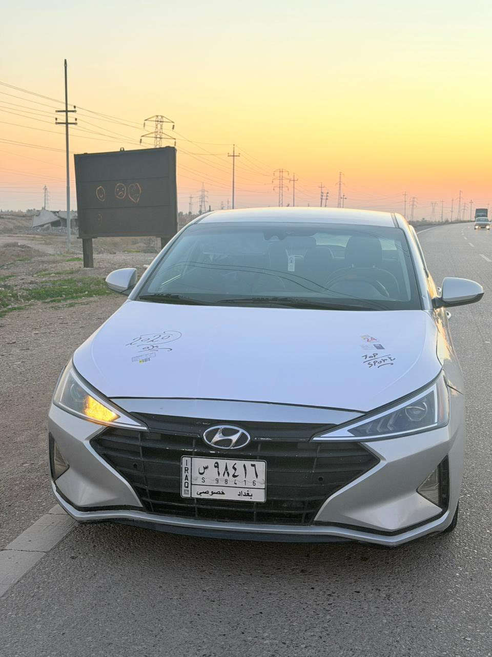 هونداي النترا 2020 رقم بغداد باسمي
ضرر قطعتين جامرلغ وبنيد 
كير ايتي مال 18 
مكينه 2000 دوش بلاديه 
كير مكينه صدر تبريد تدفئه بشرط
العنوان ديالى بعقوبه تقاطع القدس
***********
***********
السعر129 وبيه مجال
