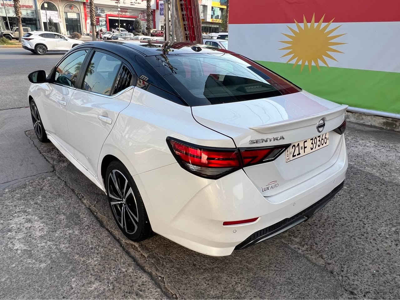 نيسان سينترا 
موديل 2020
45 مايل رويشتووه
مواسةفات - SR سةقف رةش بيلادى
گير - مةكينه - تةحويل - غرامه - بةشةرت
رةقةم شانسى دانراوه
سةنةوى نوييه 2027
بوياغ - دوو دةرگاى لاى سةكن 
پيش و دواوةى كةبسه 
شوين هةولير 
***********
138$ 
مةجالى تيدايه أربيل, العراق
