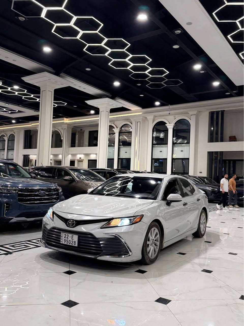 تويوتا كامري وارد امريكي موديل 2022 محرك 2.5 مواصفات LE شاشه جبيره كاميره خلفي كشنات كهربائي رادار امامي لايت زينون ويل كروم تحكم استيرن تحديد سرعه بعد بيها مواصفات سياره مكفوله من اي نواقص كله بشرط ضرر جانبي جملغ بونيد بدون اي ضرر داخلي بدون تعديل بدون شخوط بدون بقسات بدون ارباك كله سليم سياره ماشي ٨٧ الف سياره گير محرك بشرط سياره مرقمه رقم سنويه جديد سياره لون سمنتي مكان سياره إربيل معرض دلو 👑كارس سعر. 183$😳

***********. وتساب
***********. و أربيل, العراق
