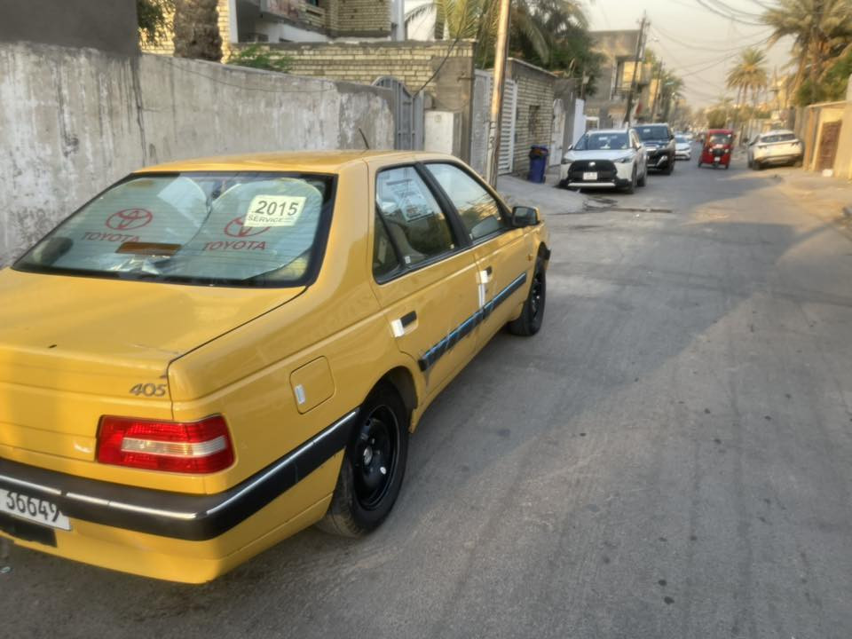 بيجو 405
2015
سعرها 35 
مكانها بغداد البلديات
***********
